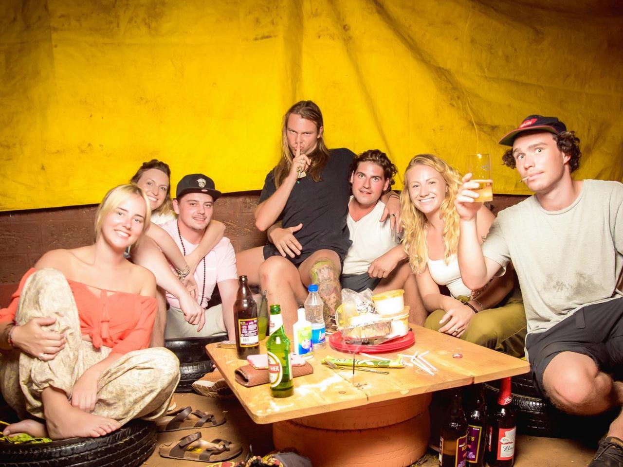 That Crazy Hostel Анджуна Екстериор снимка