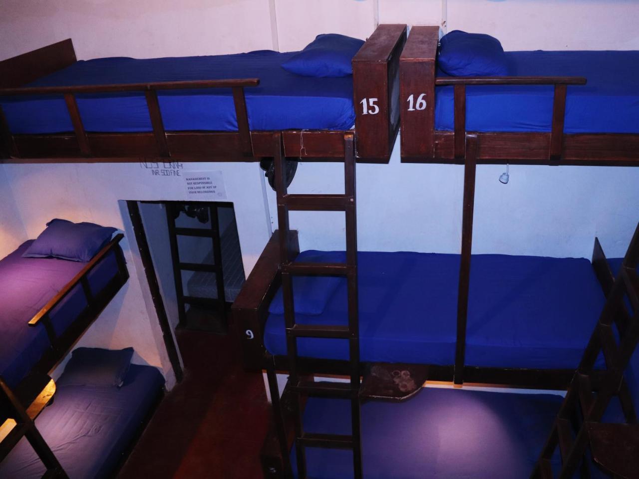 That Crazy Hostel Анджуна Екстериор снимка